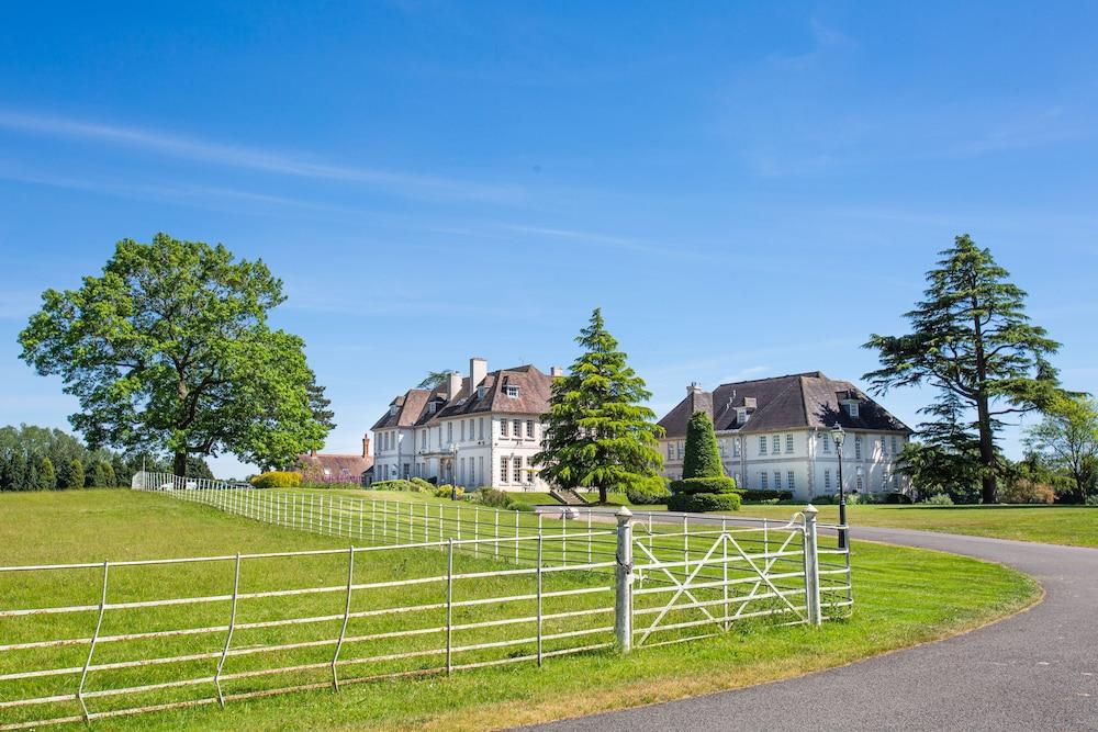 Brockencote Hall Kidderminster Buitenkant foto