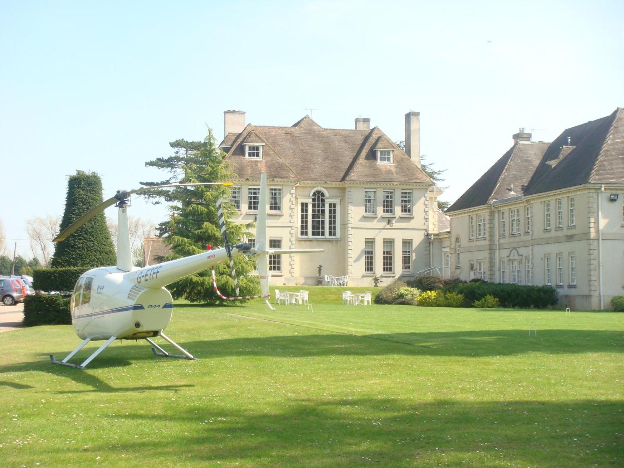 Brockencote Hall Kidderminster Buitenkant foto