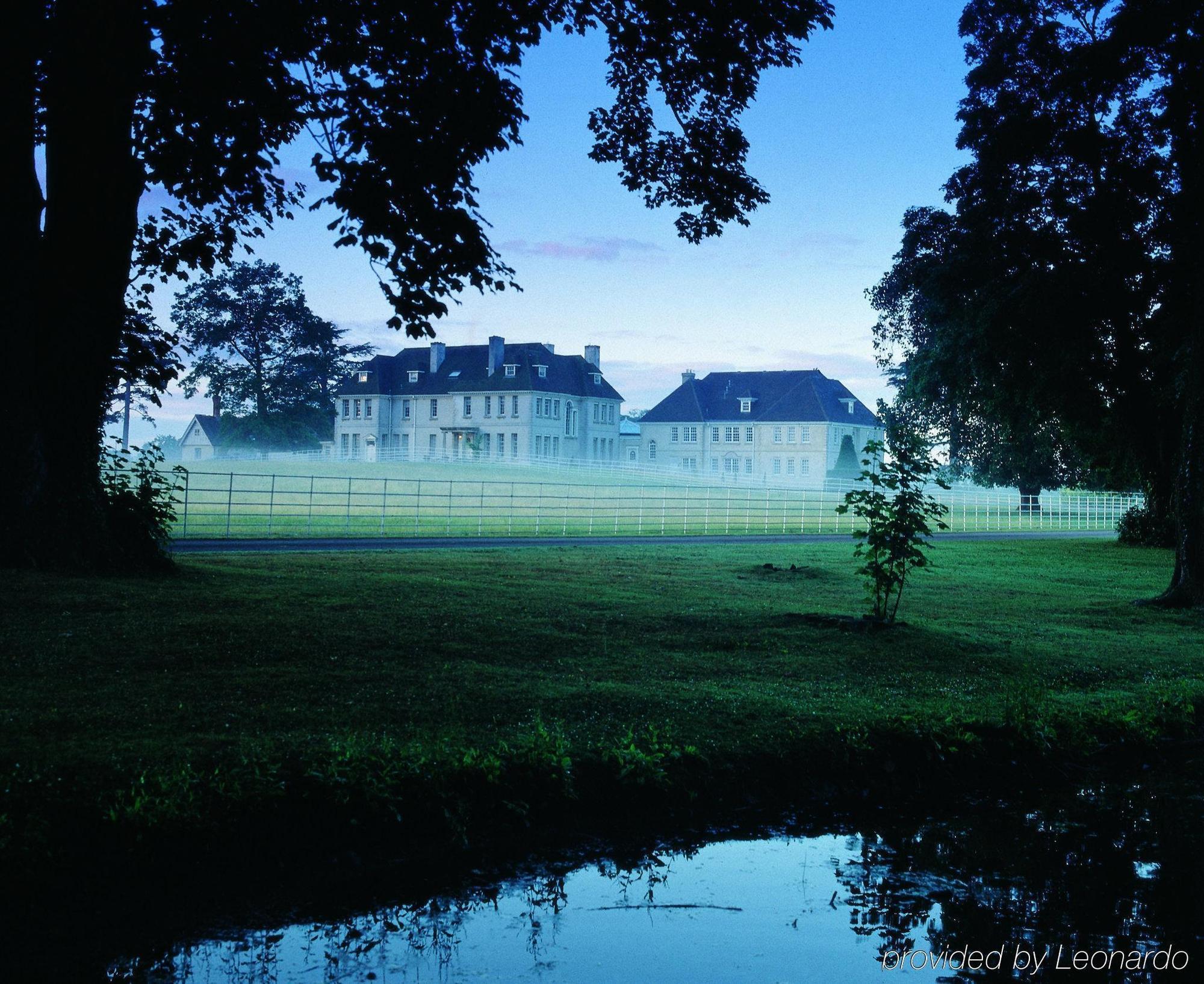 Brockencote Hall Kidderminster Buitenkant foto